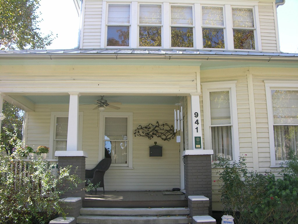 Leanne Mueller 941 Cortlandt (5)